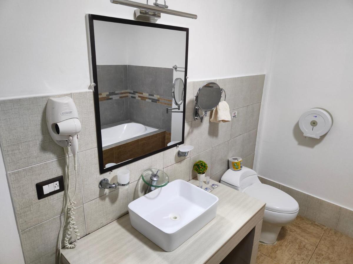 Hotel Punta Azul เปเดอร์นาเลส ภายนอก รูปภาพ